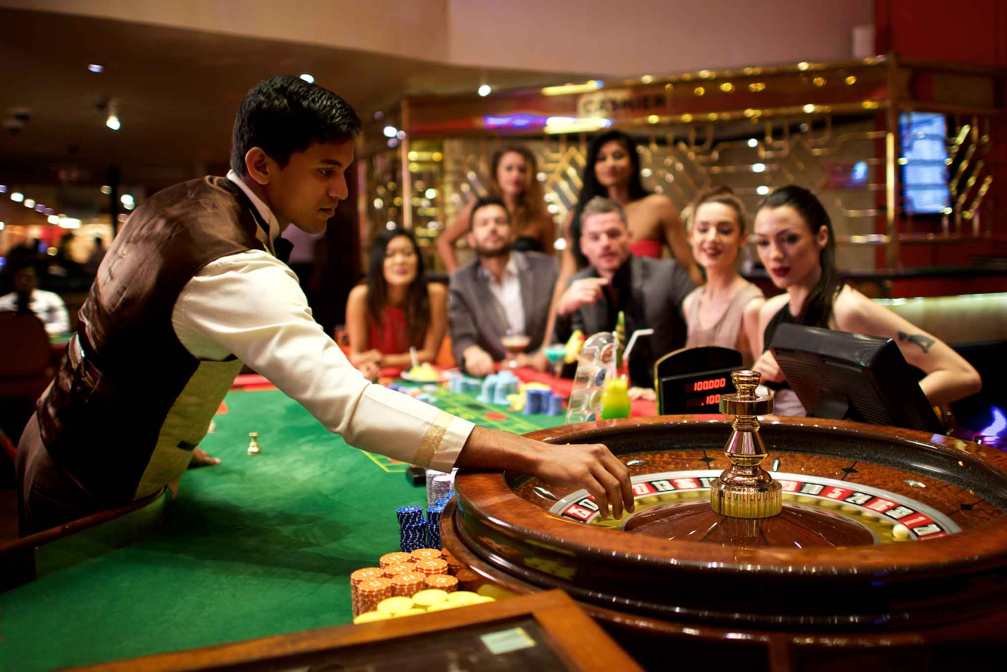 What are the facilities you can get at online casinos?